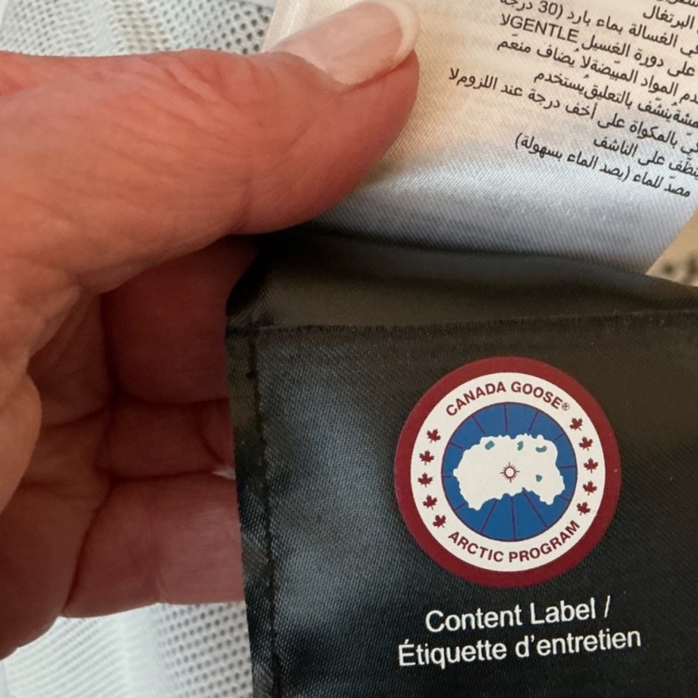 Canada Goose WOMEN Jacket Navy L - Picture 5 of 9